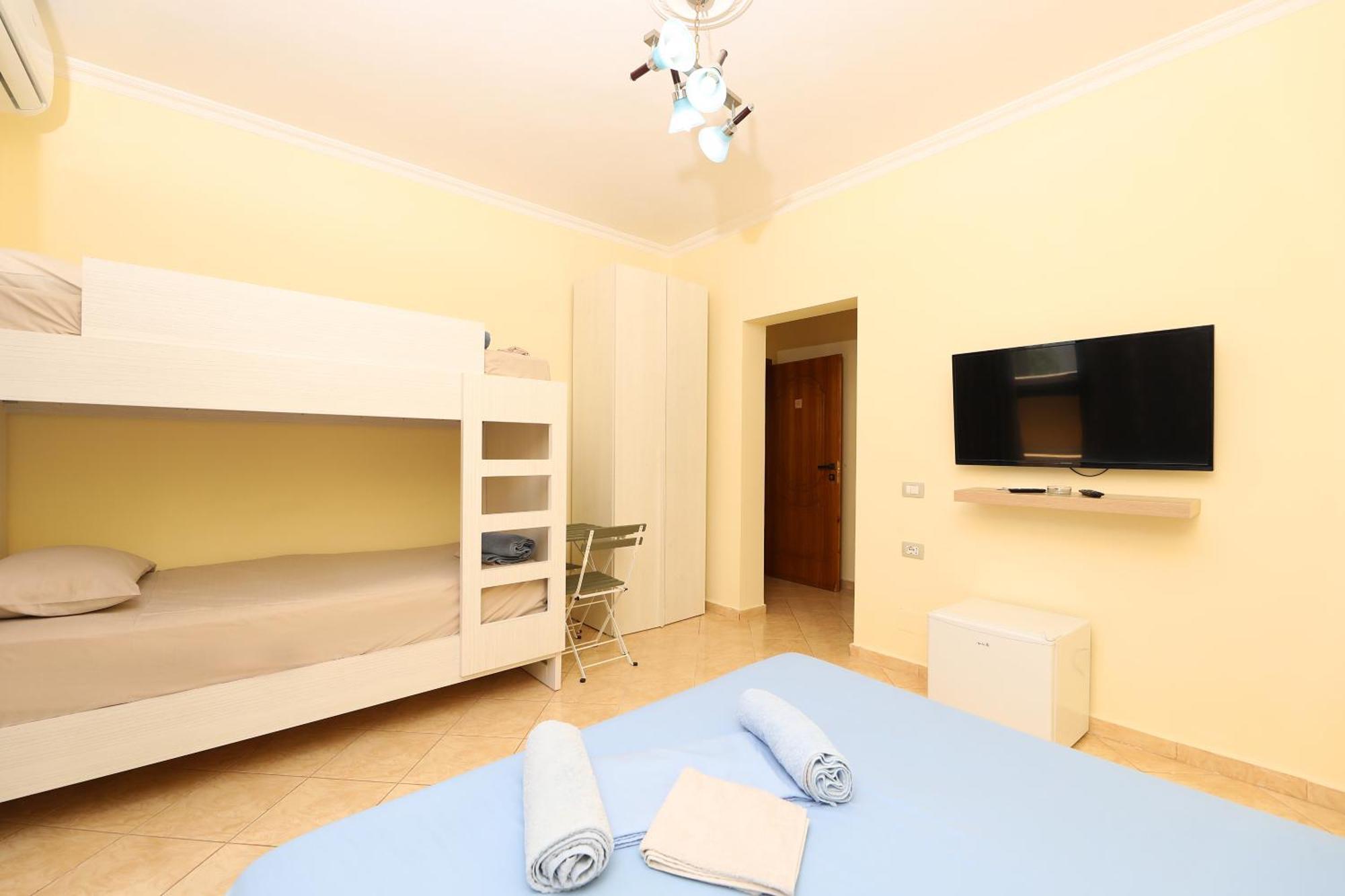 Sunny Side Apartments Vlorë 外观 照片