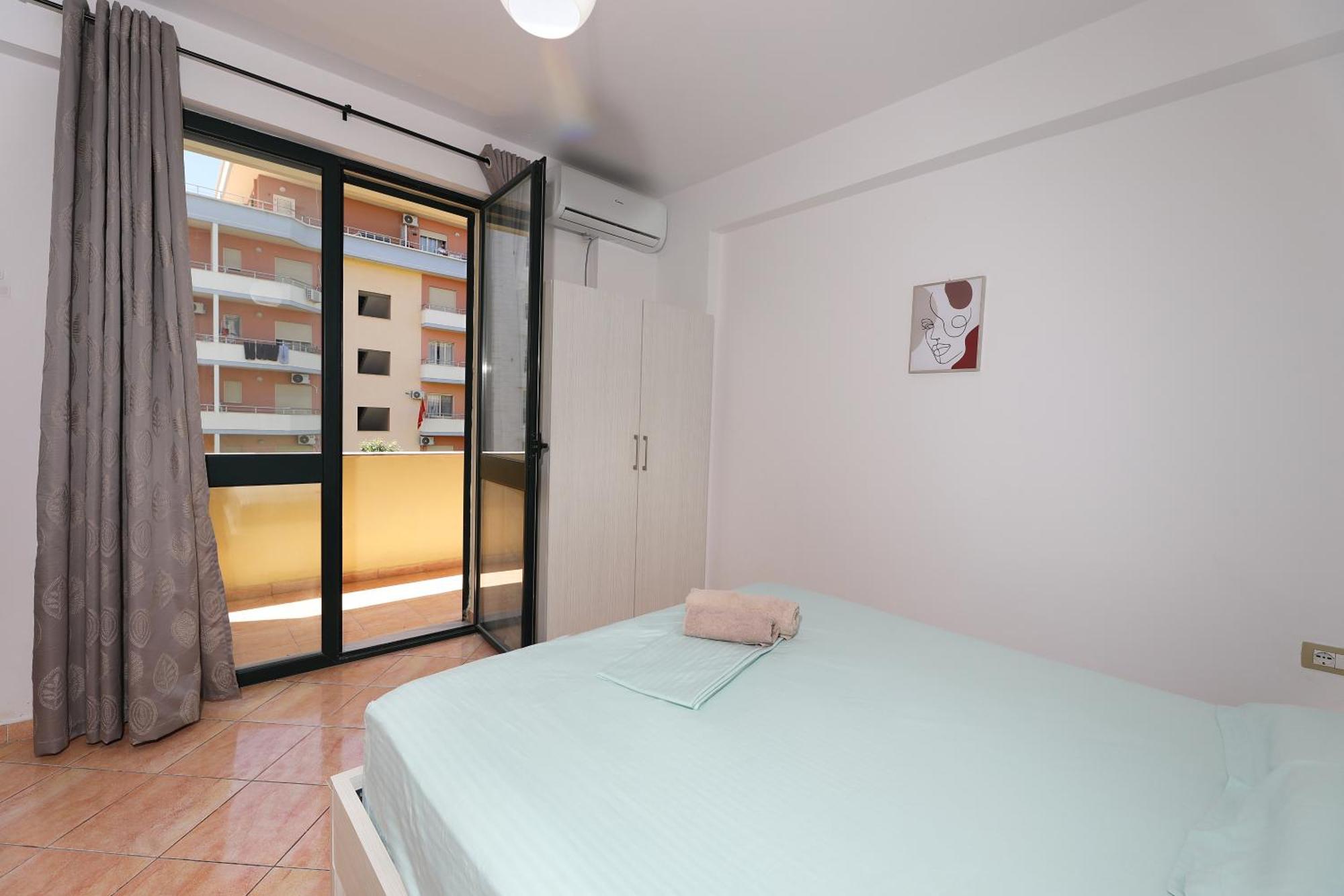 Sunny Side Apartments Vlorë 外观 照片